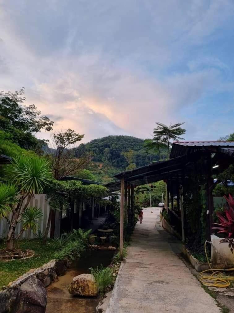 Rock Forest Chalet Bentong Buitenkant foto